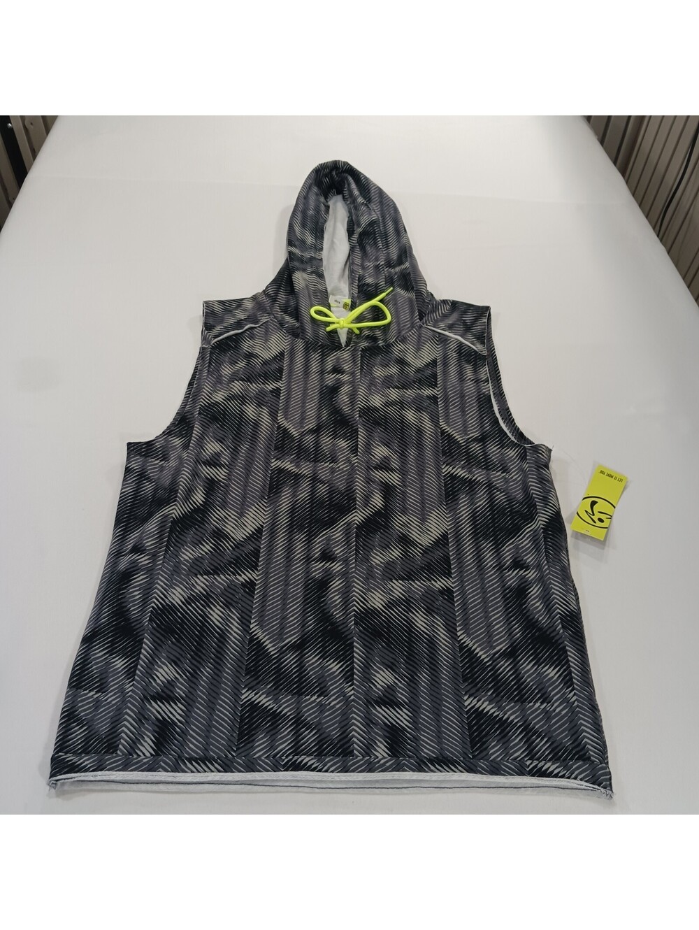 Zumba Wear Mr Right Z2T00259 Men's Gray Surged Sleeveless Pullover Hoodie Medium
